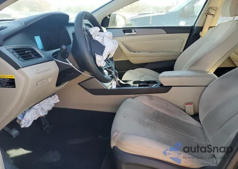 2015 Hyundai Sonata Se z USA, uszkodzony, nr VIN 5NPE24AF5FH187077